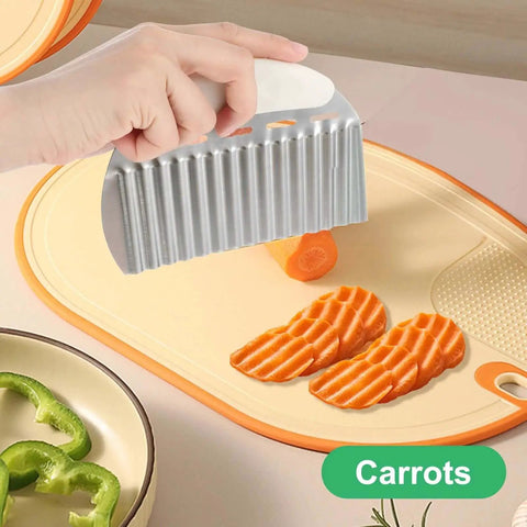 Crinkle Cutter Wave Slicer Set For Potatoes And Vegetables YBEATY 2 Pack Heavy Duty Stainless Steel with Comfortable Handles slicing carrot