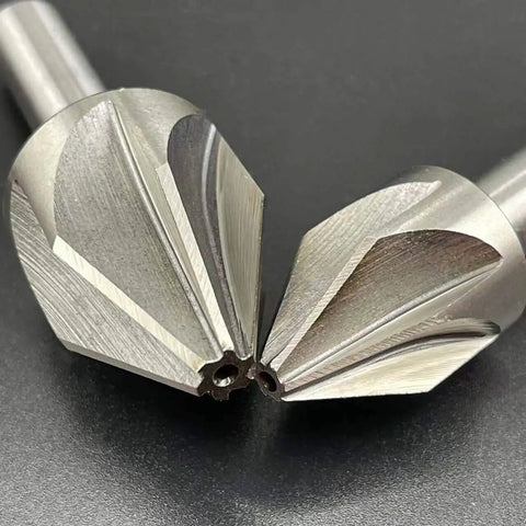 Carbide Chamfer End Mill 60 Degrees With 6 To 8 Flute Deburring Cutter For CNC Router, close-up of cutting ends