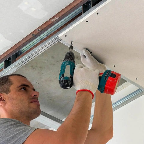 Person installing drywall with 170 Pieces Size 6 1.5 Inch Drywall Screws Set, black coarse thread wood sheetrock screws.