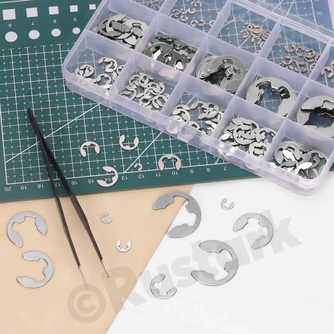 Stainless Steel E Clip External Retaining Ring Set 211Pcs Assortment In 14 Sizes With Tweezers 304 Grade Circlip Kit in case
