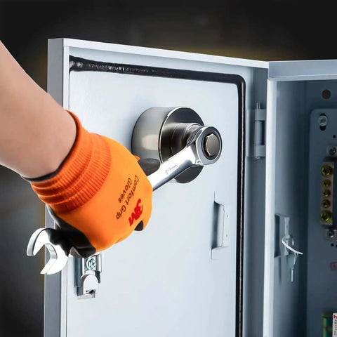 Manual Knockout Hole Punch Driver Kit 1/2 To 2 Inch Conduit Cutter Set in use on electrical panel