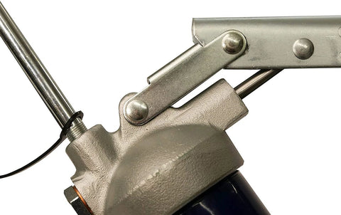 Lever-action manual grease gun with metal cast head and chrome lever handle