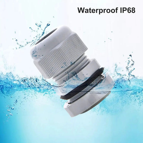 Waterproof NPT Cable Glands Half Inch Gray Nylon with IP68 rating submerged in water, showcasing durability.