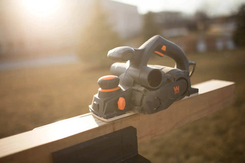 Powerful 8-Amp hand planer delivers smooth, precise cuts with a 4-3/8 inch cutterhead, 32,000 CPM, and depth adjustment from 0 to 1/8 inch