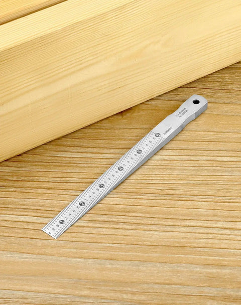 Pro Grade Taper Gauge Gap Gage for Welding Wedge Feeler Gauge 0.4 to 6mm with 0.05mm Increments, durable carbon steel, chrome finish