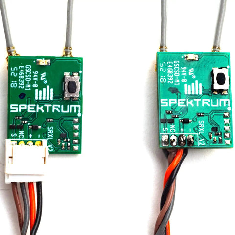 Ultra Tiny SRXL2 DSMX Serial Micro Receiver For RC Gearheads, 2.4GHz DSMX Link With Smart G2 Capabilities, Model SPM4650 front view
