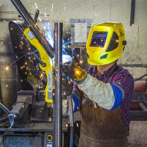 Pivot Angle 200 Adjustable Welding Magnet For Metal Fabrication And Welding Projects in use during welding process