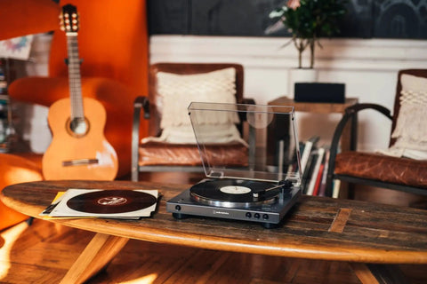 Fully Automatic Bluetooth Belt Drive Turntable With AptX, Wirelessly Streams To Bluetooth Speakers Or Wired Systems