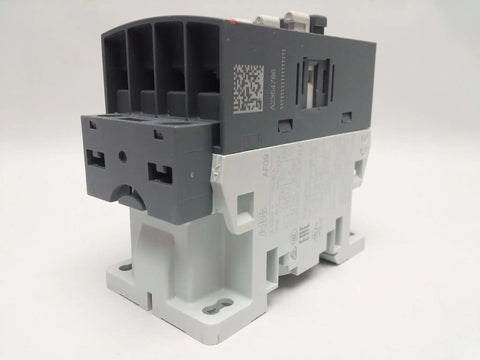 Single magnetic contactor AF09-30-10-13 equivalent, IEC 3-pole control relay with 120 VAC coil, grey housing, side angle view