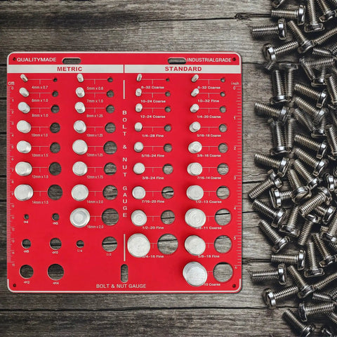 42 Piece Bolt and Nut Thread Gauge Set With 19 Standard Bolts, 15 Metric Bolts, 8 Drill Bit Gauges, Wall Mountable Pro Grade Thread Pitch Ruler In Inch And CM, CNC Aluminum And Stainless Steel, front view with metric and standard sizes.