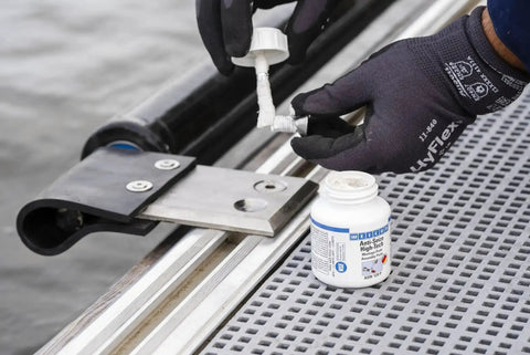 Application of Anti Seize High Tech Assembly Paste 450 G Metal Free High Temperature Resistant For Corrosion Protection And Easy Disassembly