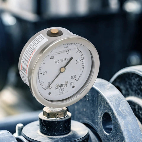 Industrial Grade Two And One Half Inch Dial Liquid Filled Pressure Gauge For Pumps And Compressors, Brass Internals, 304 Stainless Steel Case