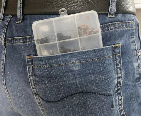 Universal RC Screw Kit With 550Pcs Screws Assortment Set in clear box, fits in jeans pocket for easy access to hardware fasteners