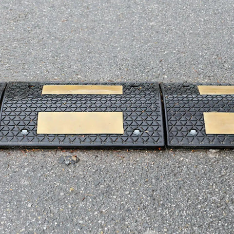 Driveway Expansion Screws For Speed Bump Installation And Concrete Asphalt Anchoring Ground Screw Anchors 3.7 Inch Expansion Fasteners