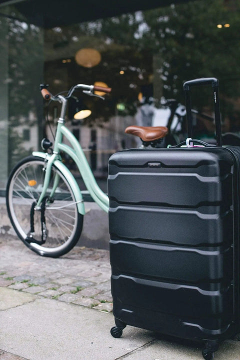 Expandable Hardside Carry On Luggage With Four Spinner Wheels for Easy Travel, 20 Inch Size, Lightweight and Durable Omni PC Shell in Black