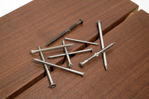 DSVT4MB Deck-Drive DSV Wood Screw 10 x 4 Inch Flat Head displayed on wooden boards for dimensional lumber deck projects