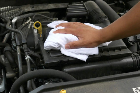Bulk T Shirt Rags 5 Lb Box White Cotton Wiping Cloths For Paint, Stain, Grease Cleanup In Shop And Auto Use, hand cleaning engine