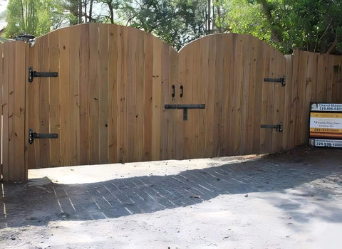 Heavy Duty Gate Hinges 13 Inch Load Bearing 900 Lbs With Built In Ball Bearings Bolt On for wooden gates in garden setting