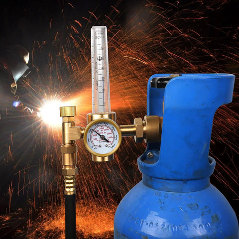 BETOOLL welding gas regulator with flow meter and CGA580 inlet on blue argon/CO2 cylinder; brass fittings and gauge