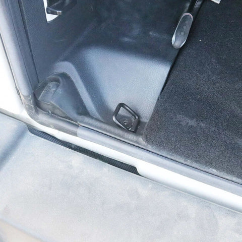 Installed tie down D ring from Hardtop Quick Removal Thumb Screws With Nut Washer And Tie Down D Rings For Jeep Wrangler JK YJ TJ JKU