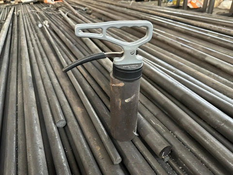 Retractable Neodymium Magnetic Pickup Tool With Release Handle For Iron Plate on metal rods in workshop