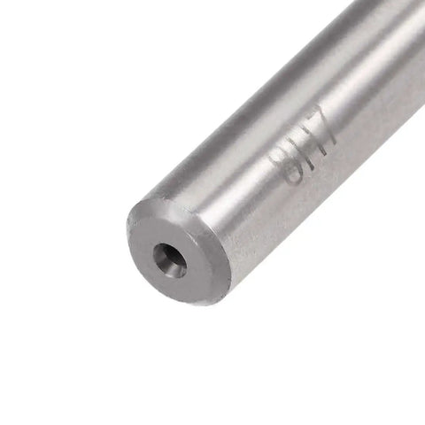 Close-up of 8mm H7 HSS Chucking Reamer For Lathe Machine With 6 Straight Flutes And Round Shank, Metric Reaming Drill Bit For Stainless Steel Holes