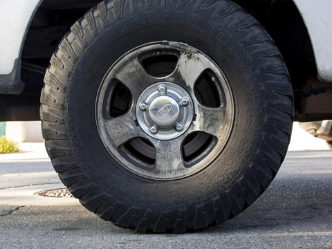 Fast Acting All Wheel Cleaner That Destroys Brake Dust, Turns Purple While Dissolving Grime, Safe For All Wheel Finishes And Brakes, Acid Free And PH Balanced Meguiars used on a dirty wheel.