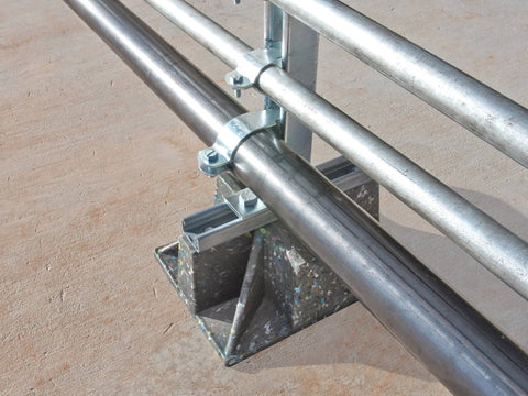 Saddle Support Rooftop Pipe Stand Go To For Gas Piping And Electrical Conduit Pipe Cradle Sleeper Curb With Holes