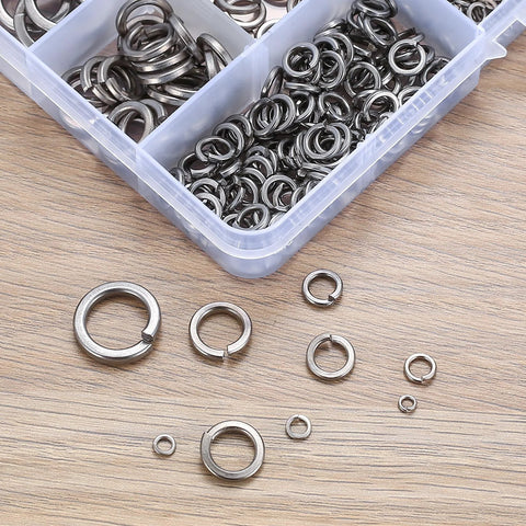 Stainless steel split lock washers set, 900 pcs, assorted sizes for bolts and screws; Amazon BISS.