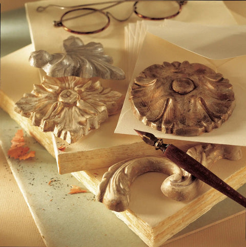 Decorative plaster designs with gilding wax king gold metallic paste for furniture, plaster, glass, metal and paper.