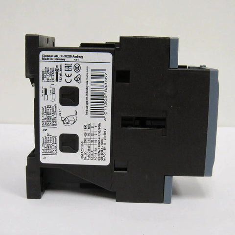 Side view of 3 Pole 32 Amp 120V AC Contactor With 1NO 1NC Auxiliary Contacts, Heavy Duty Industrial Relay For AC 3e And AC 3 Applications