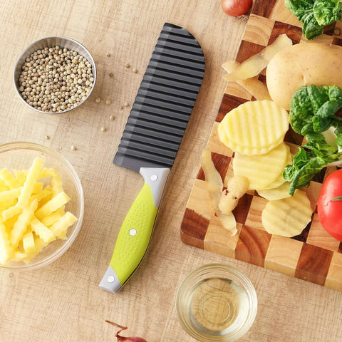 Crinkle Cutter And Wave Fries Maker for Veggies Potatoes Cucumbers Carrots And Fruit with non-slip handle and sliced veggies
