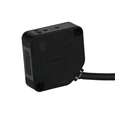Pro Grade 24 To 240V DC Photoelectric Switch With 500mm Diffuse Reflective Sensor for industrial automation, side view