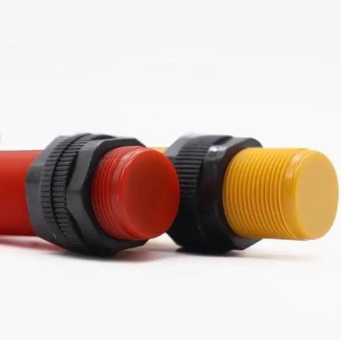 New CP18-30N NPN NO Proximity Sensor, CP18-30NB NPN NC, CP18-30P PNP NO Photoelectric Switch close-up with threaded design