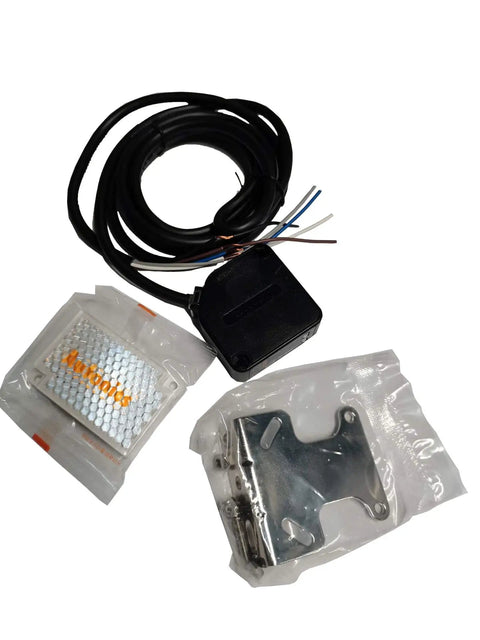 Photoelectric Beam Sensor components, includes IP54 waterproof relay output, cables, and mounting hardware for gates and garage doors.