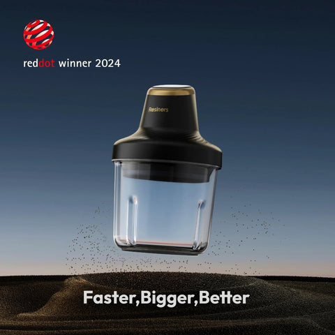 Resiners Resin Bubble Remover Airless Pro with clear resin chamber, black body and gold top.