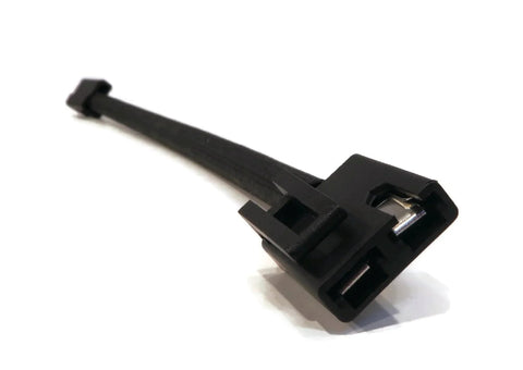 Close-up of a black electric connector cable for Electric PTO Clutch for Exmark 104-3334, 1043334, 105-3462 117-7468, 1177468