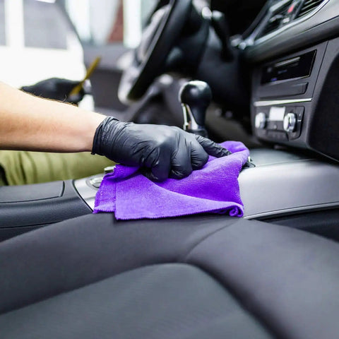 Black Vinyl Medical Exam Gloves Disposable Latex Free Powder Free 100 Count used for car interior cleaning with purple cloth