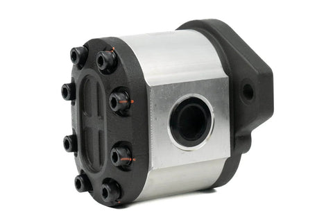 Side view of Chief Group 3 Gear Pump (3PG) - 51.0 CC, 7/8" Key Shaft, SAE-B 2-Bolt Mount, SAE-20/16 Ports, CCW Rotation
