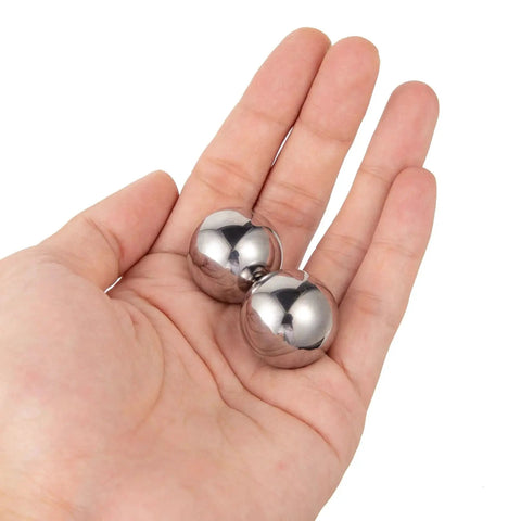 Close-up hand holding 1 Inch Precision Chrome Steel Bearing Balls, 6 Piece Set G25 Pro Grade High Hardness Corrosion Resistant
