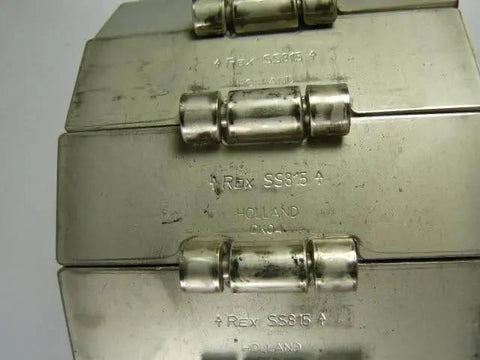 Flat Top Metal Conveyor Chain For Industrial Belts, 30 Inch Length, 20 Links, Rexnord SS815, Durable Steel Construction