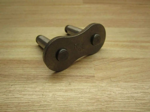 Connecting Link Rex 100 For Rexnord 698210218904 Pack Of 12 Top Notch Spare Part, high-strength steel close-up on wood surface