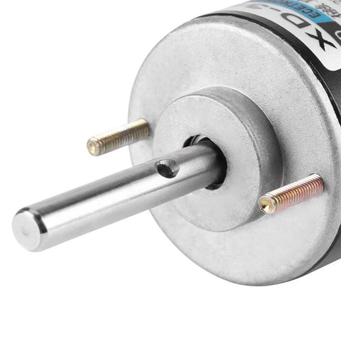 Close-up of the shaft on the 30W CW/CCW Permanent Magnet DC Motor Reversible Electric Gear Motor for DIY Generator XD-3420 (12V 3000RPM)
