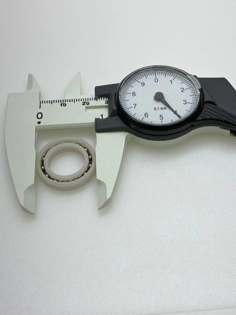 Dial Caliper 0-150mm / 0.1 WHITE Plastic Vernier Caliper Metric Measuring Tool - VXB Ball Bearings