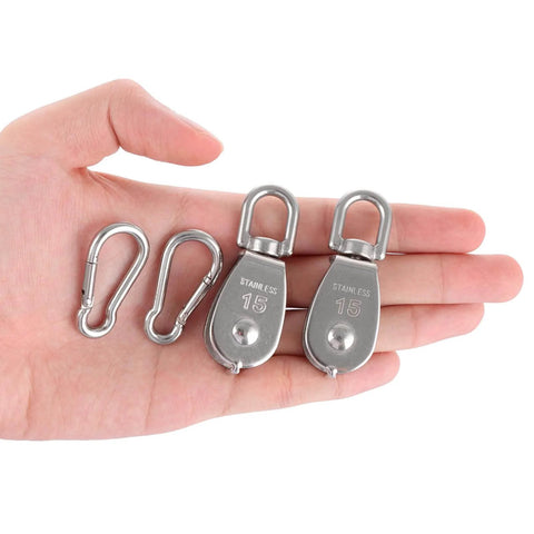 10Pcs M15 Single Pulley Block, 304 Stainless Steel Wire Rope Pulley, and 10 Spring Snap Hooks held in hand, front view.