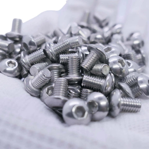 300 Pcs M5 T Nut and Screw Kit for 2020 Aluminum Extrusion Hardware including M5 x 10mm screws in a pile.
