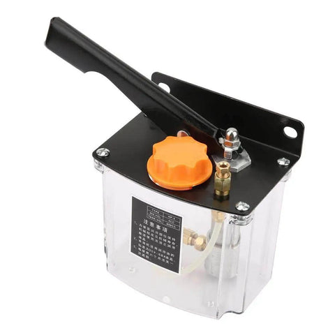 Hand Lubrication Pump 650cc Left Hand Operated Manual Grease Lubricator Pump For CNC Machine Tools with black handle
