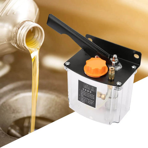 Left Hand Operated 5L Manual Lubricating Pump With 650cc Output For CNC Machine Tool Controlled Lubrication