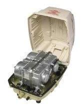 Open view of HugeHard MEDO LA-80BN Piston Air Pump showing internal components under cover
