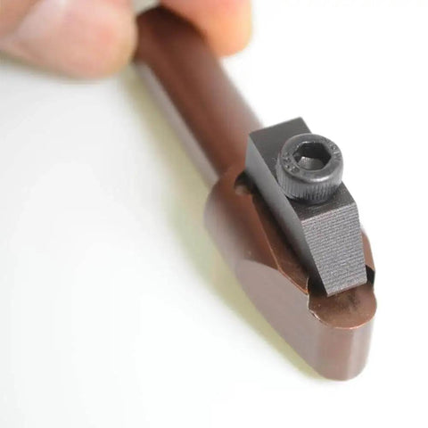 Close-up of tool holder showcasing Round PCD CBN PCBN Inserts for 12mm Tool Holder Lathe Turning and Milling Tool Set